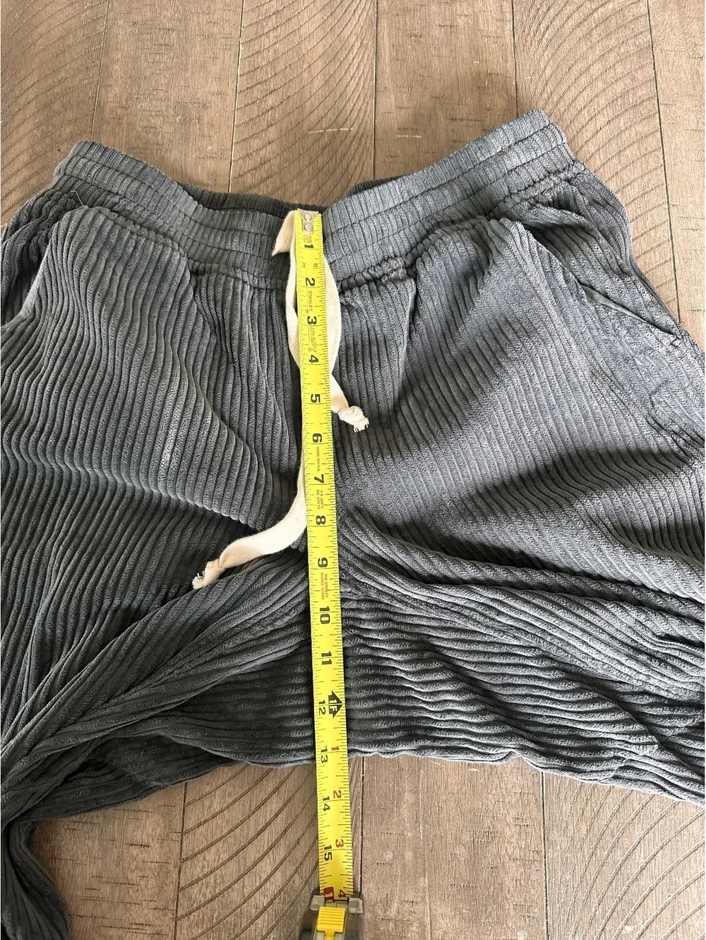 Elwood Corduroy Traveler Pant Charcoal Gray Men’s size Small